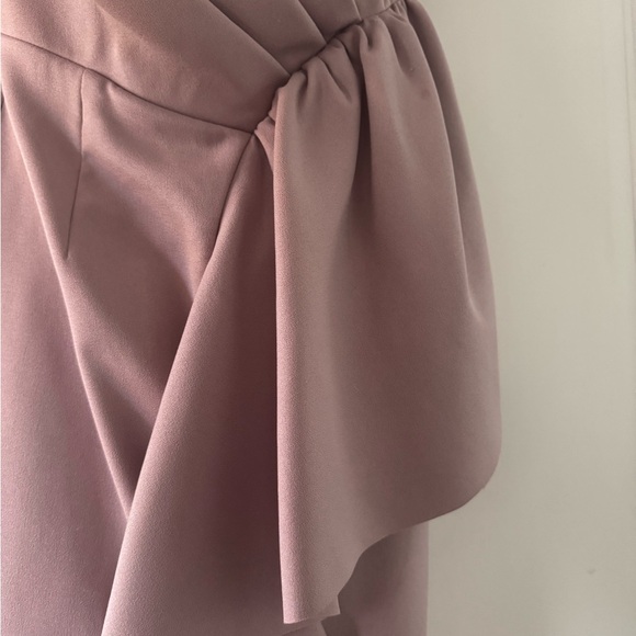 Elliatt Asymmetrical Mauve Dress with Ruffle Detail - Picture 5 of 9